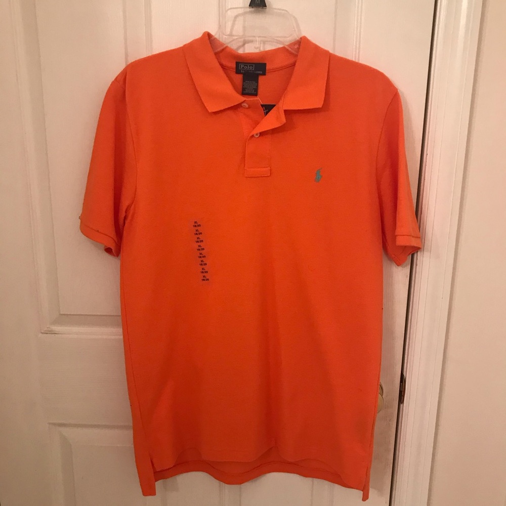 Short sleeve polo shirt